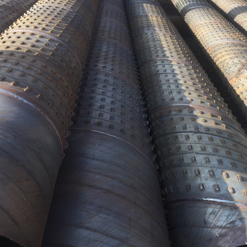 喀什孔式滤水管的材质选择